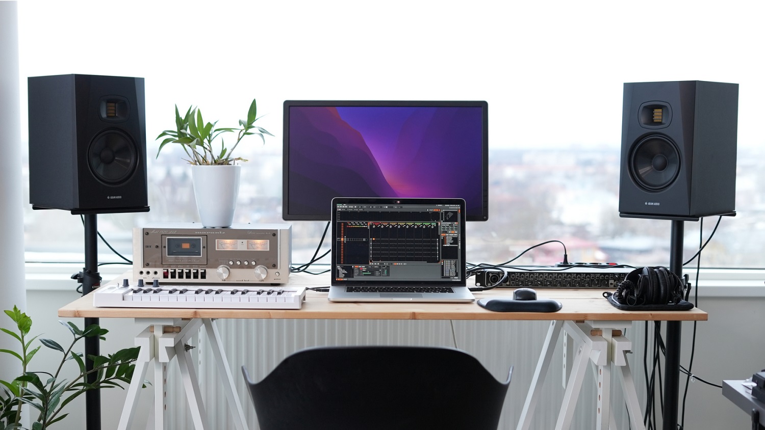 Studio Monitors : A MUST for HiFi : Adam Audio A7V Active's 